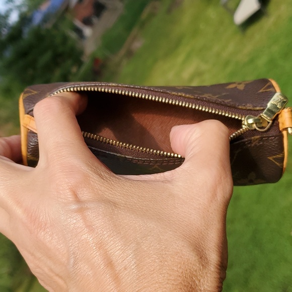 LOUIS VUITTON MONO MINI PAPILLON - Picture 15 of 15